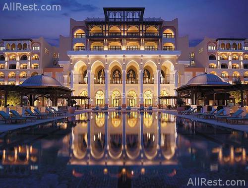 Shangri-La Hotel Qaryat Al Beri 